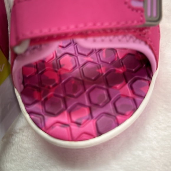 Eddie Bauer Girls Cascadia Hit Pink Tie Dye Sandals Hook & Loop Size 3M NWT - Picture 5 of 11